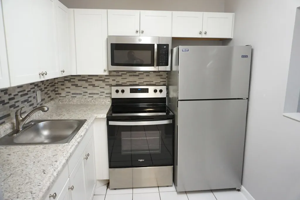 294 Chatham O West Palm Beach FL 33417