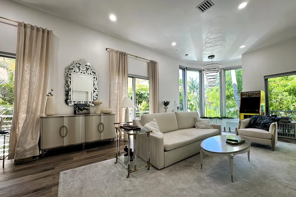 361 Jefferson Avenue Miami Beach FL 33139