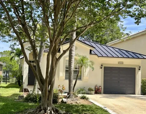 4939 Pelican Street Coconut Creek FL 33073