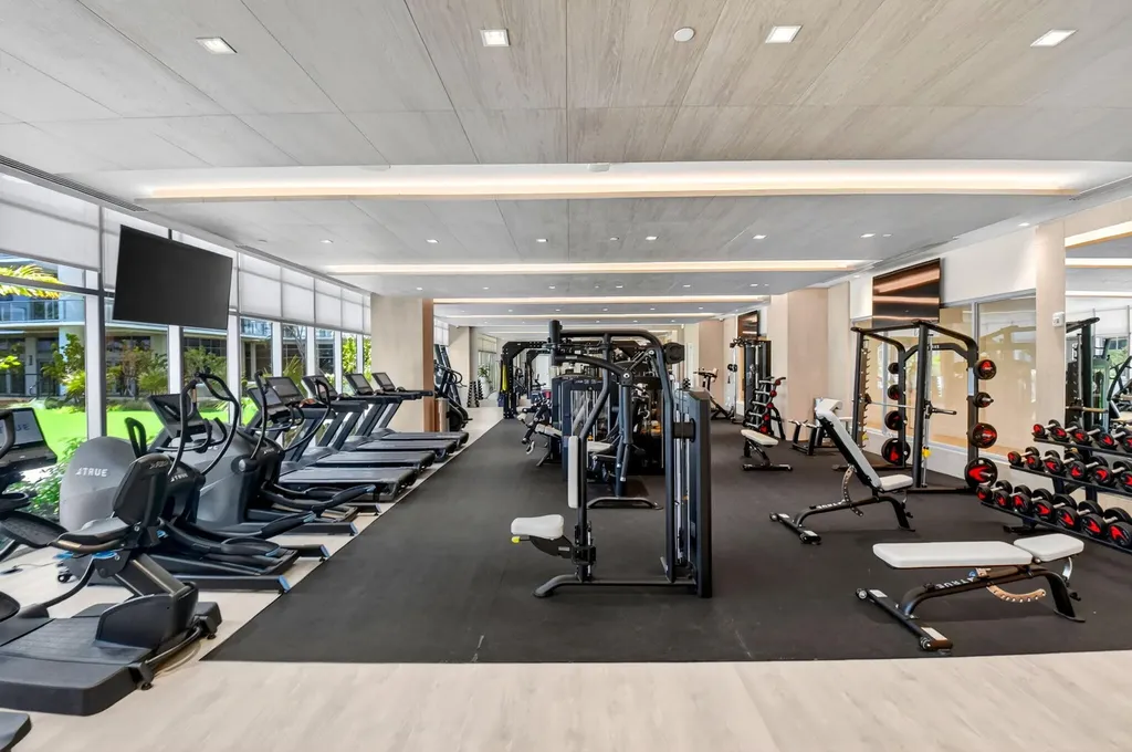 220 Lake Shore Drive West Palm Beach FL 33403