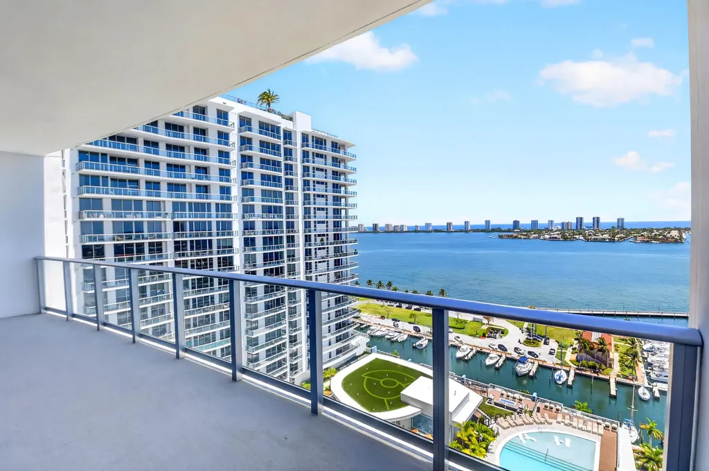 220 Lake Shore Drive West Palm Beach FL 33403