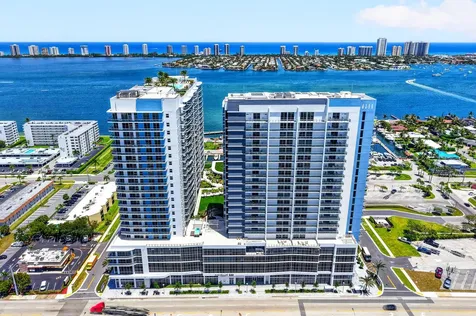 220 Lake Shore Drive West Palm Beach FL 33403