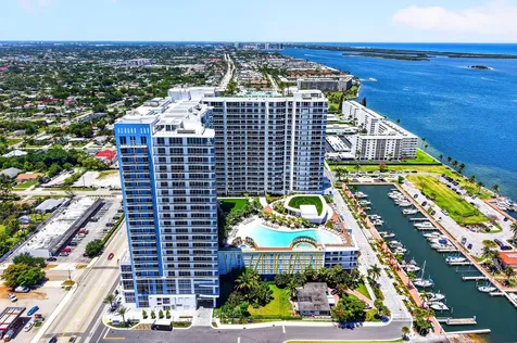 220 Lake Shore Drive West Palm Beach FL 33403