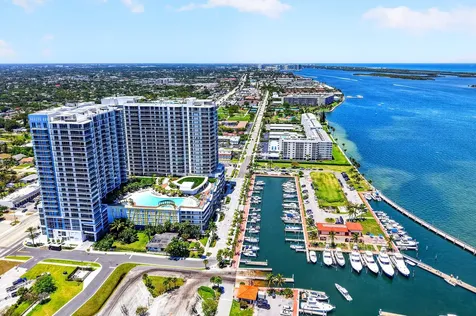 220 Lake Shore Drive West Palm Beach FL 33403