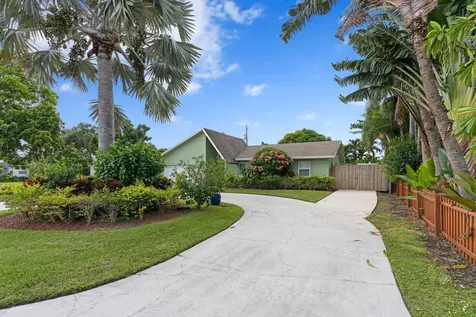 2996 Cardinal Drive Delray Beach FL 33444