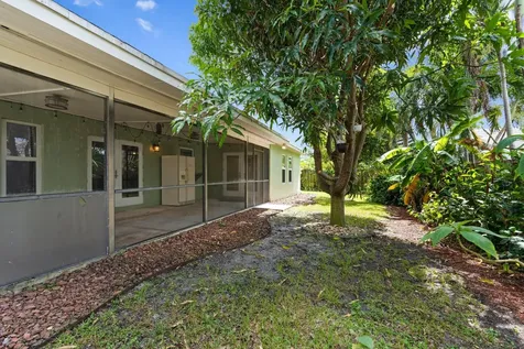 2996 Cardinal Drive Delray Beach FL 33444