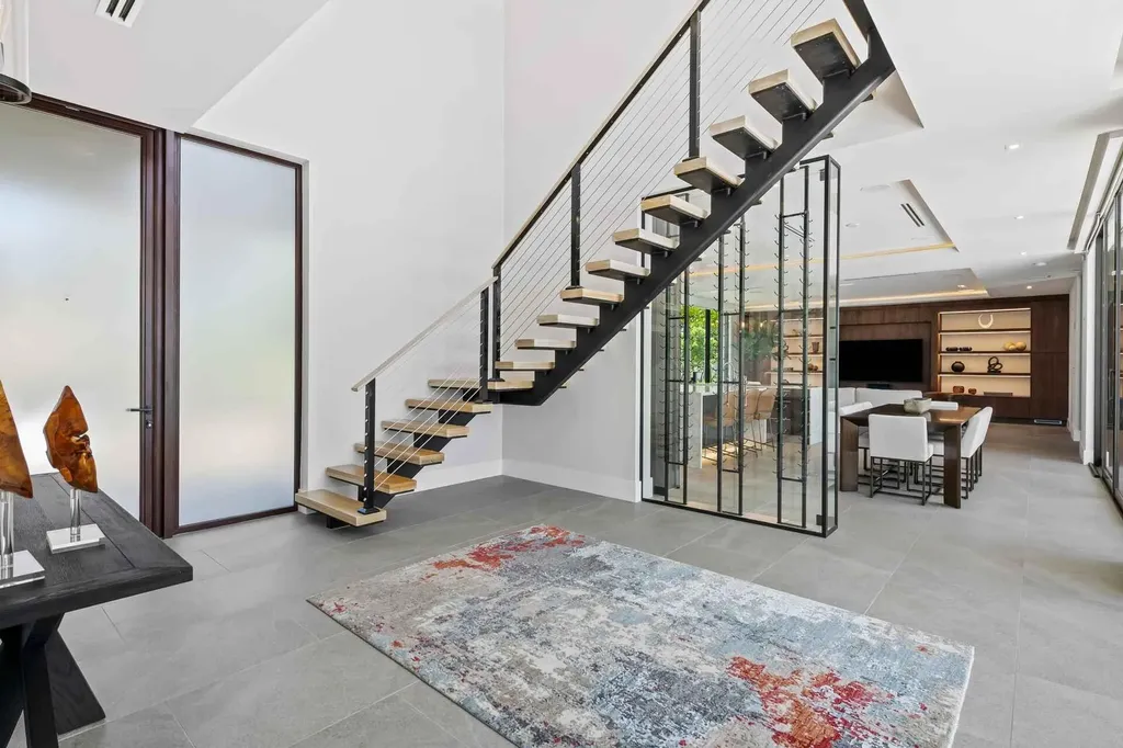 5288 Alton Road Miami Beach FL 33140