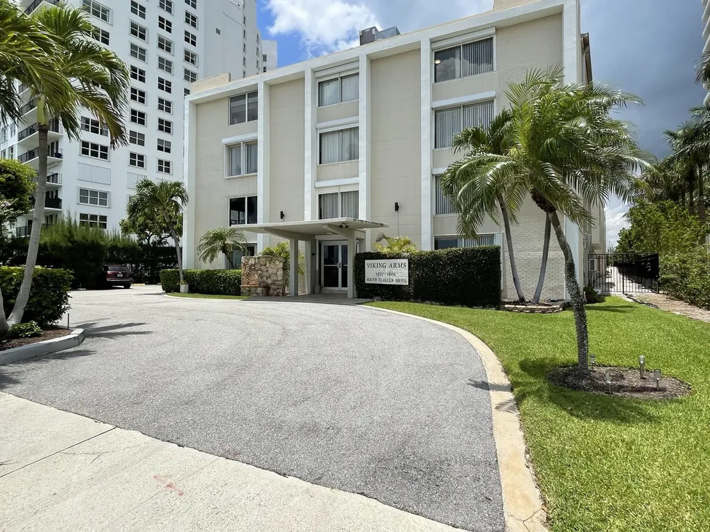 1601 S Flagler Drive West Palm Beach FL 33401