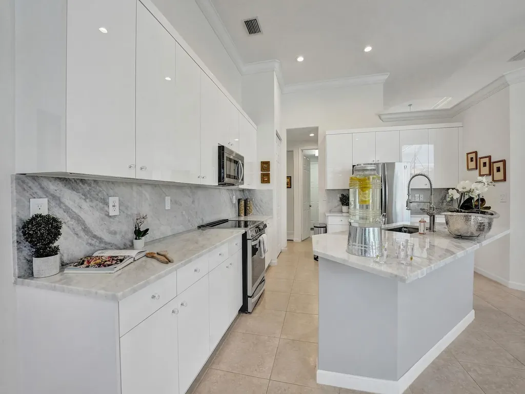 2657 Windwood Way Royal Palm Beach FL 33411