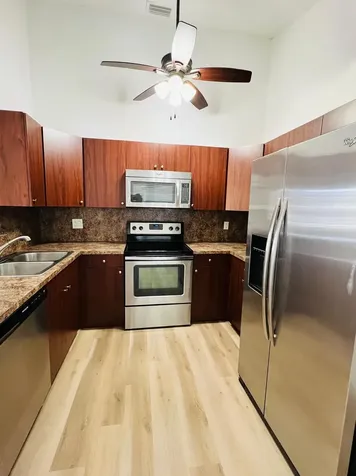 15821 E Wind Circle Sunrise FL 33326