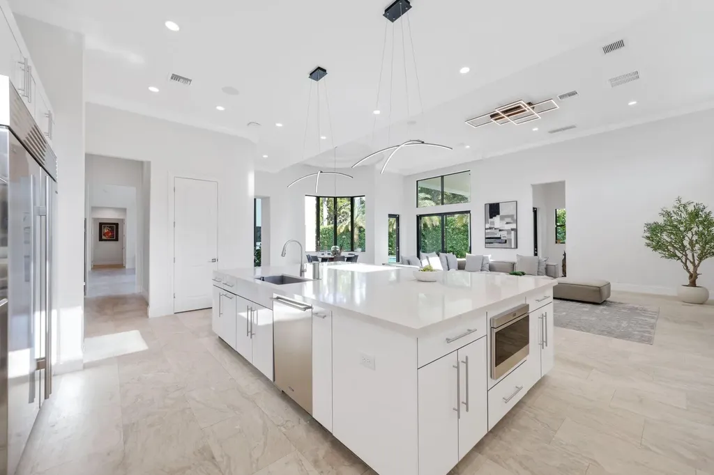 2702 NW 71st Boulevard Boca Raton FL 33496