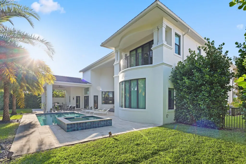 2702 NW 71st Boulevard Boca Raton FL 33496
