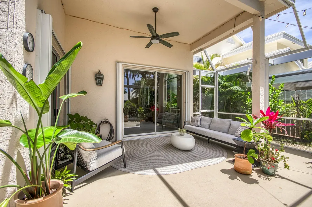 264 Canterbury Drive Palm Beach Gardens FL 33418