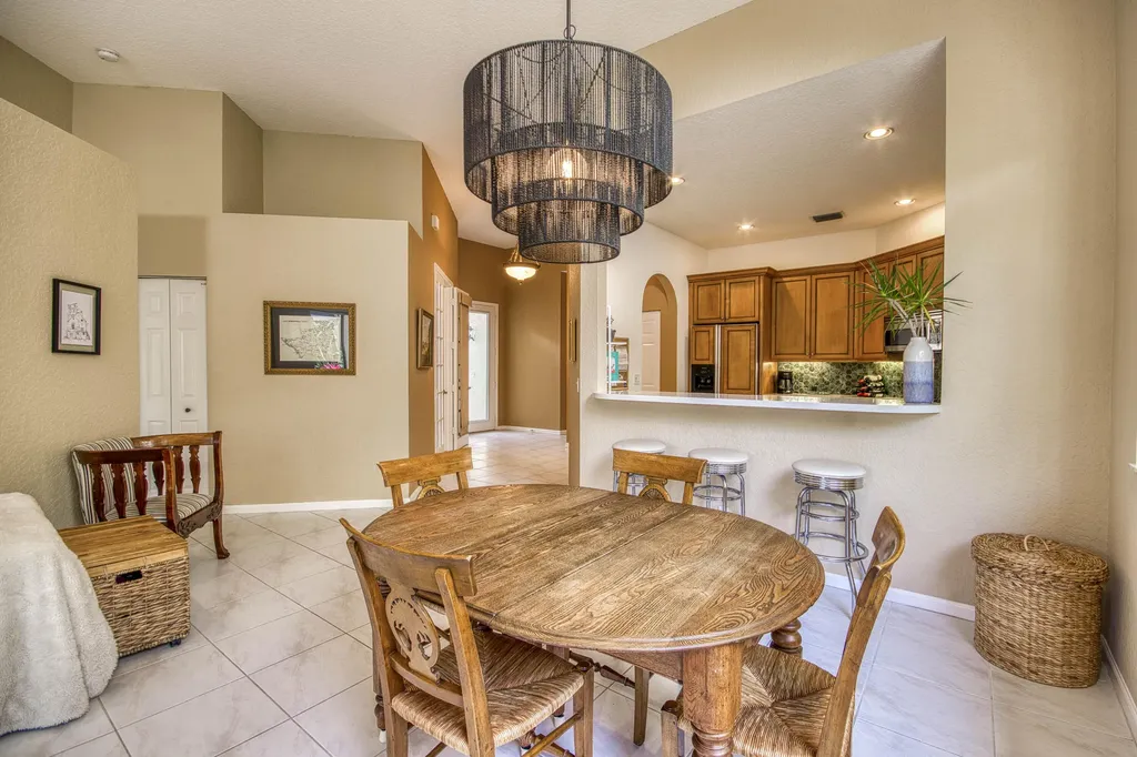 264 Canterbury Drive Palm Beach Gardens FL 33418