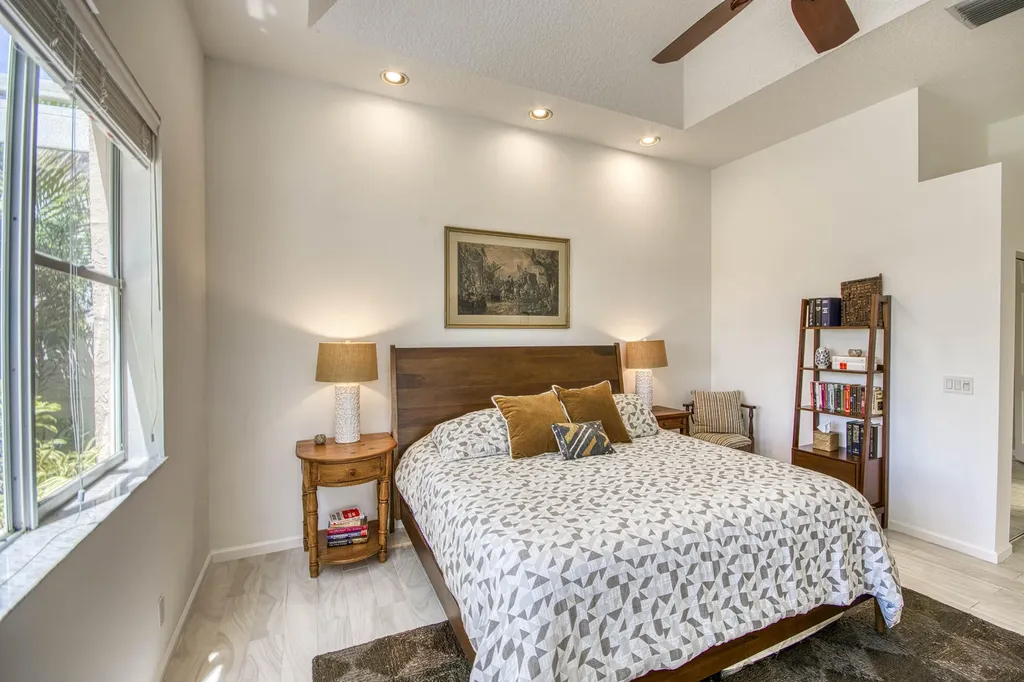 264 Canterbury Drive Palm Beach Gardens FL 33418