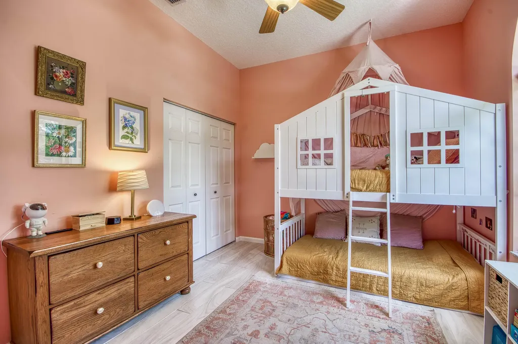 264 Canterbury Drive Palm Beach Gardens FL 33418