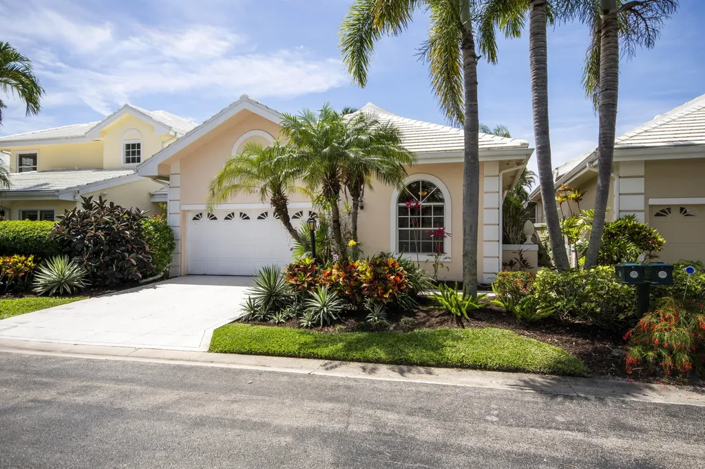 264 Canterbury Drive Palm Beach Gardens FL 33418
