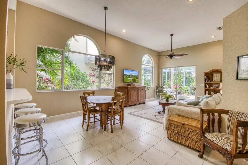 264 Canterbury Drive Palm Beach Gardens FL 33418