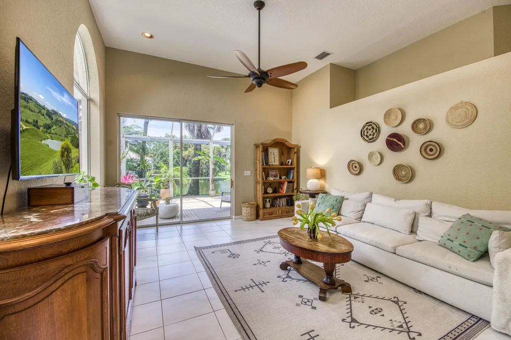 264 Canterbury Drive Palm Beach Gardens FL 33418