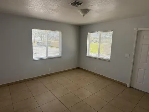 2820 Avenue S Riviera Beach FL 33404