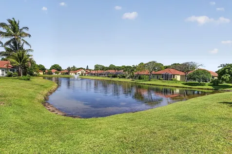 2097 Bonisle Circle Riviera Beach FL 33418