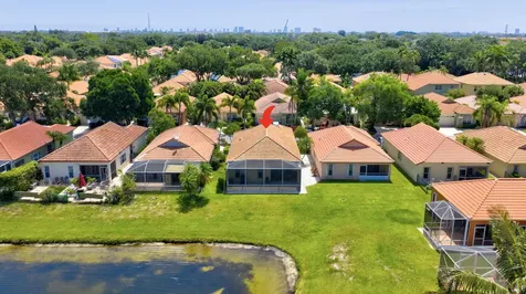 2097 Bonisle Circle Riviera Beach FL 33418
