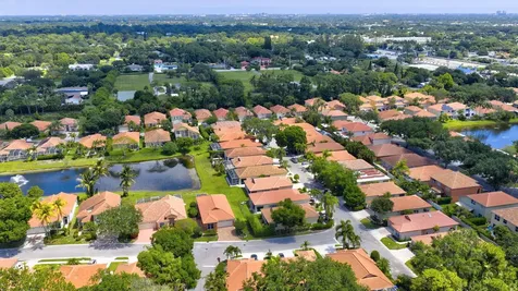 2097 Bonisle Circle Riviera Beach FL 33418