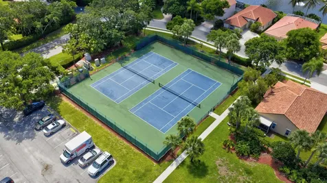 2097 Bonisle Circle Riviera Beach FL 33418