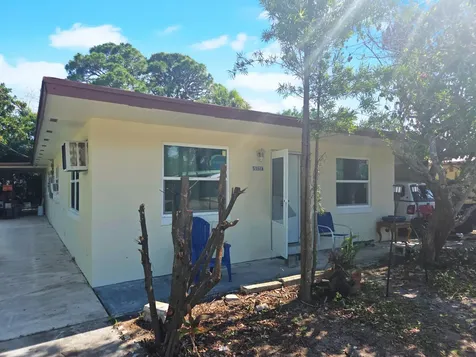 515 Palm Avenue Fort Pierce FL 34982