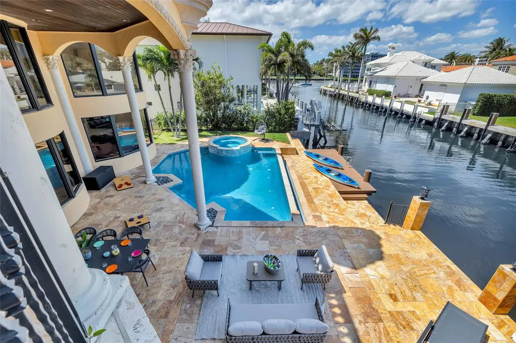 1011 Rhodes Villa Avenue Delray Beach FL 33483