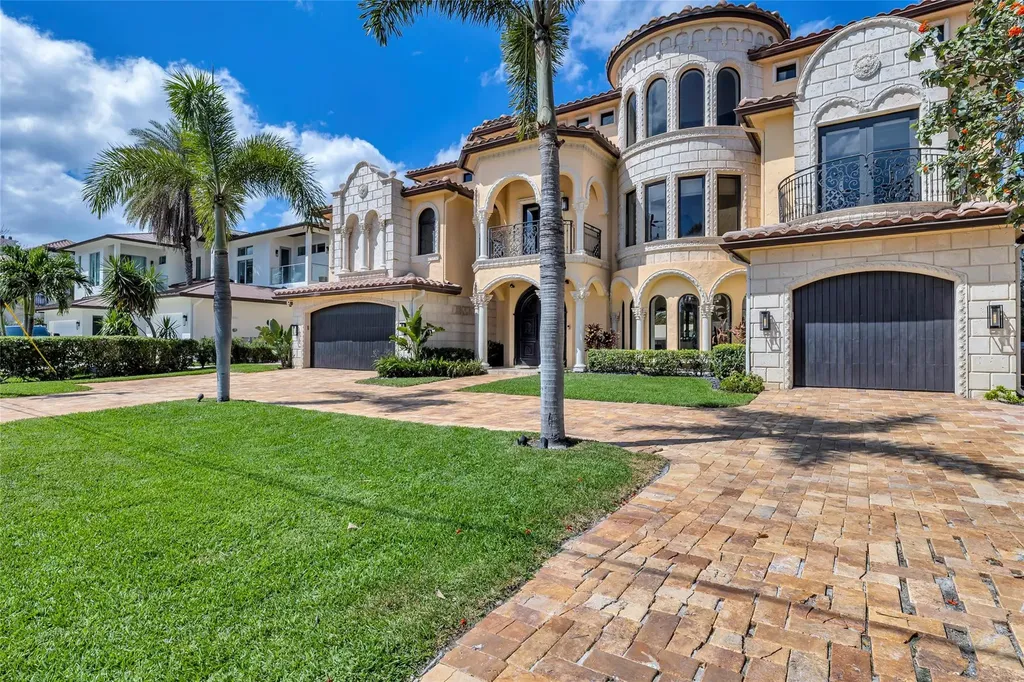 1011 Rhodes Villa Avenue Delray Beach FL 33483