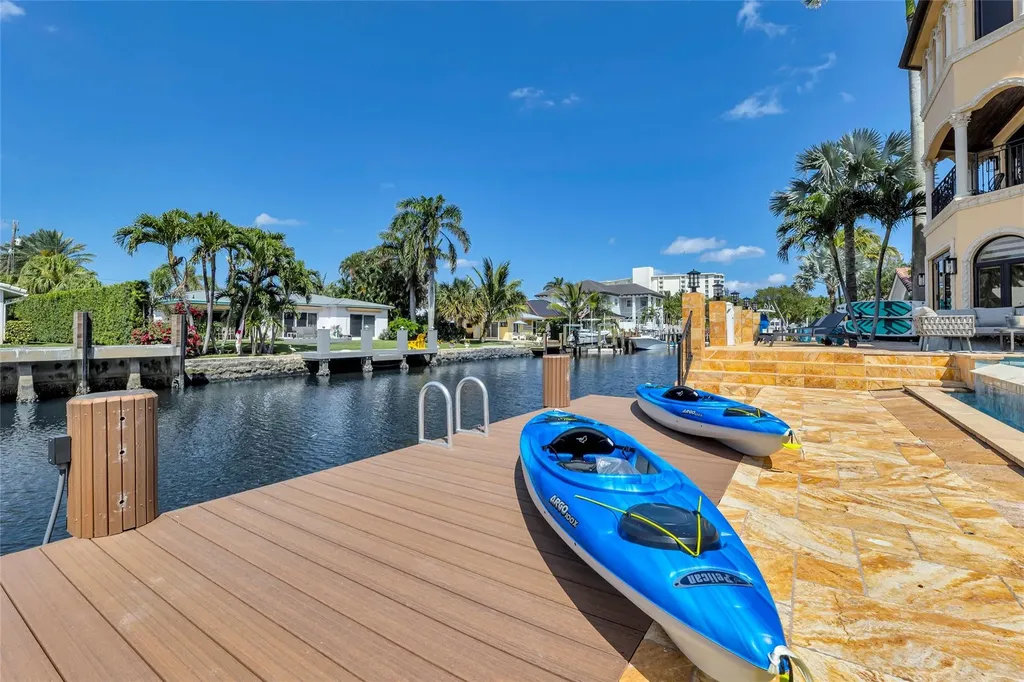 1011 Rhodes Villa Avenue Delray Beach FL 33483