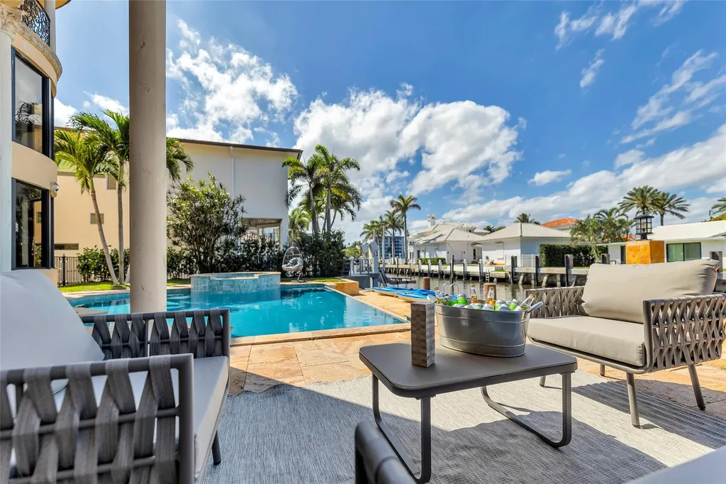 1011 Rhodes Villa Avenue Delray Beach FL 33483