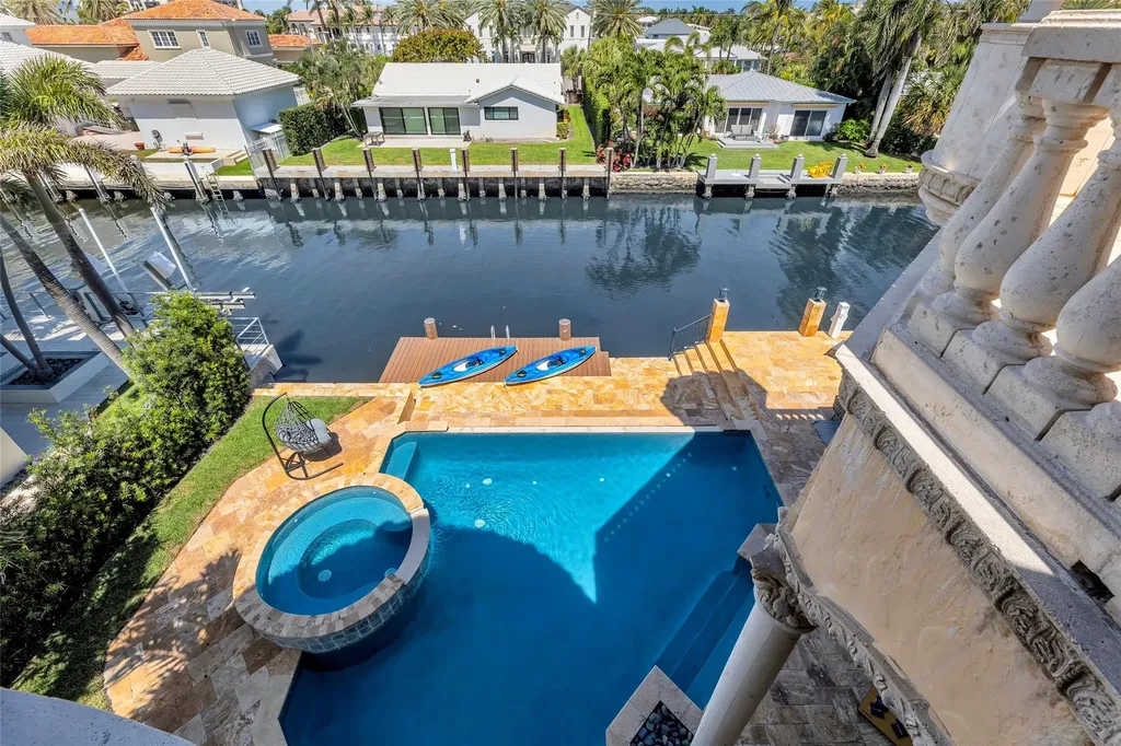 1011 Rhodes Villa Avenue Delray Beach FL 33483