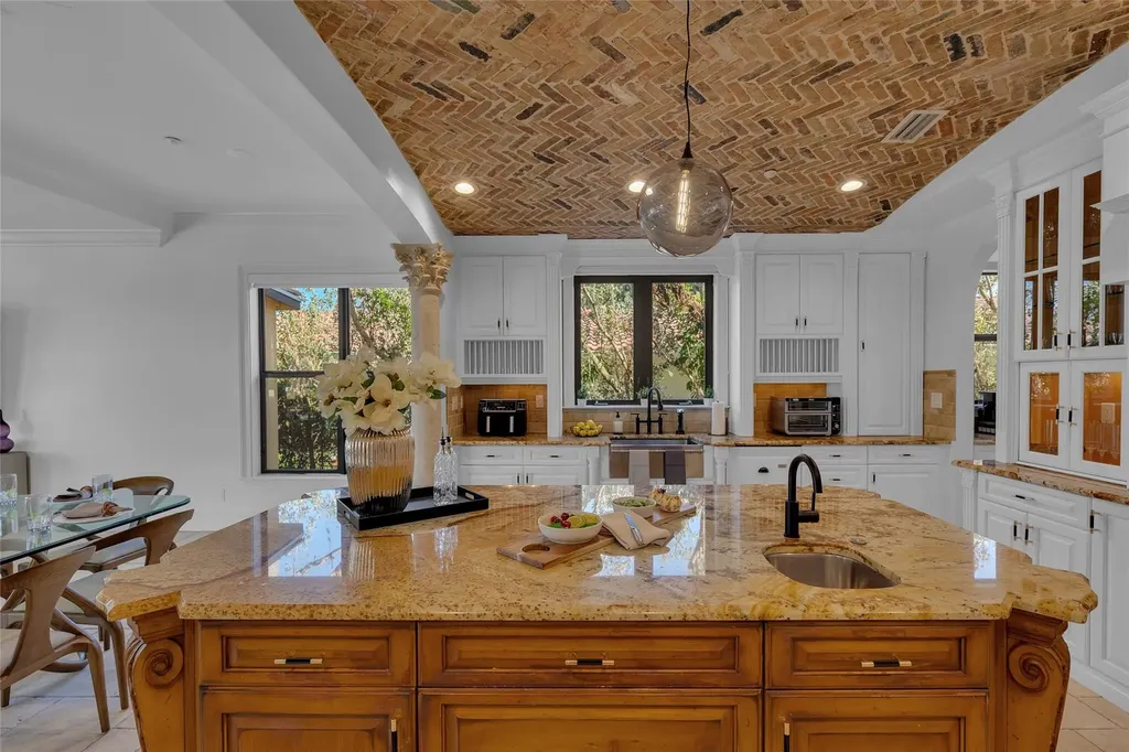 1011 Rhodes Villa Avenue Delray Beach FL 33483