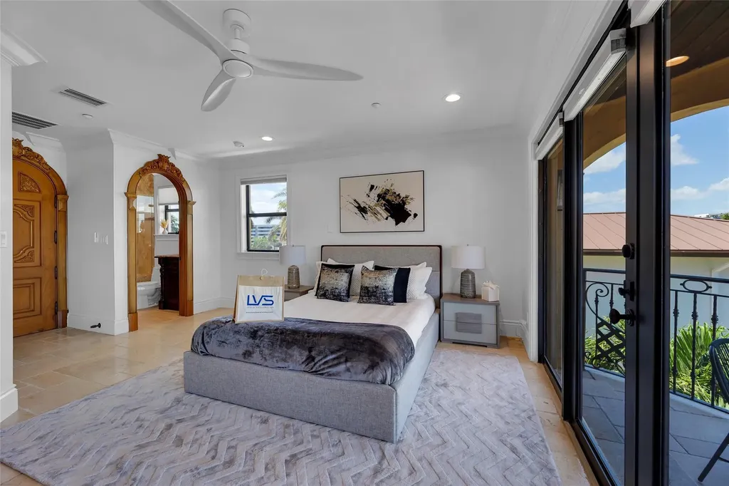 1011 Rhodes Villa Avenue Delray Beach FL 33483