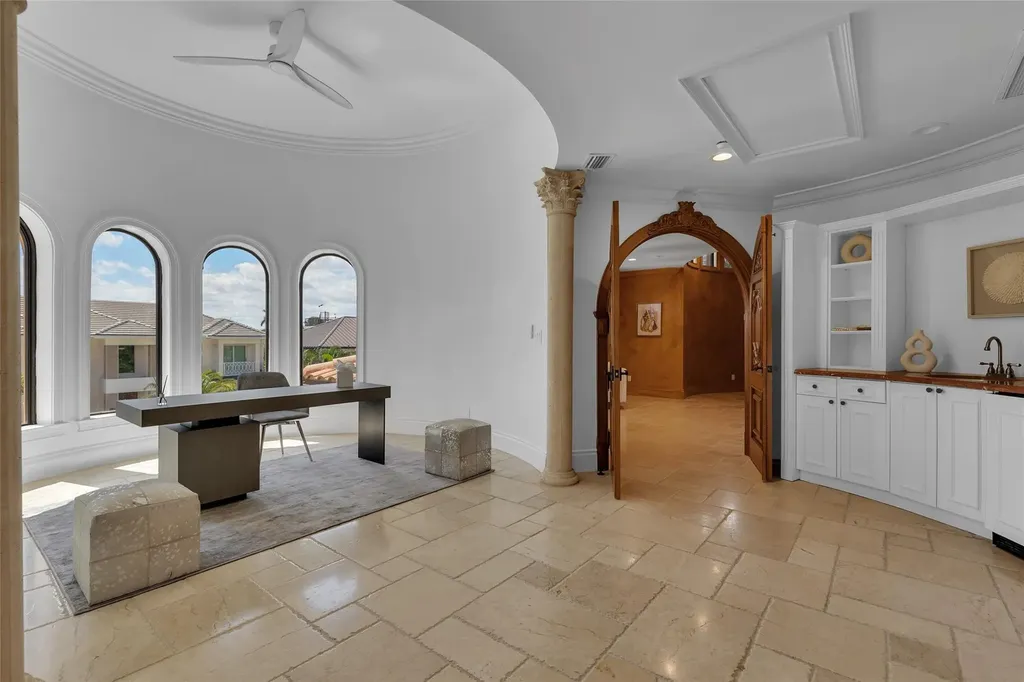 1011 Rhodes Villa Avenue Delray Beach FL 33483