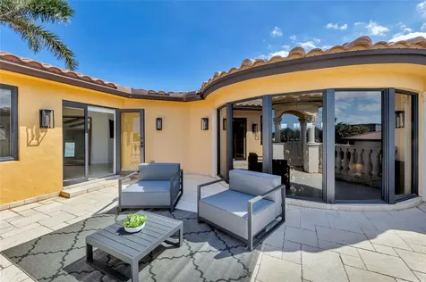 1011 Rhodes Villa Avenue Delray Beach FL 33483