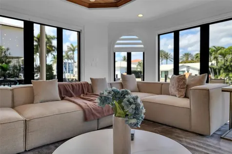 1011 Rhodes Villa Avenue Delray Beach FL 33483