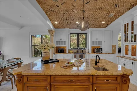 1011 Rhodes Villa Avenue Delray Beach FL 33483