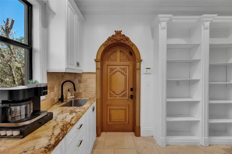 1011 Rhodes Villa Avenue Delray Beach FL 33483