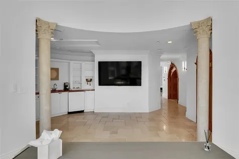 1011 Rhodes Villa Avenue Delray Beach FL 33483
