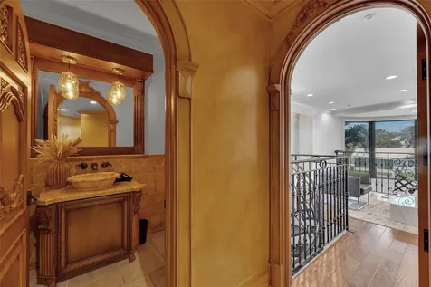 1011 Rhodes Villa Avenue Delray Beach FL 33483