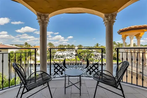 1011 Rhodes Villa Avenue Delray Beach FL 33483