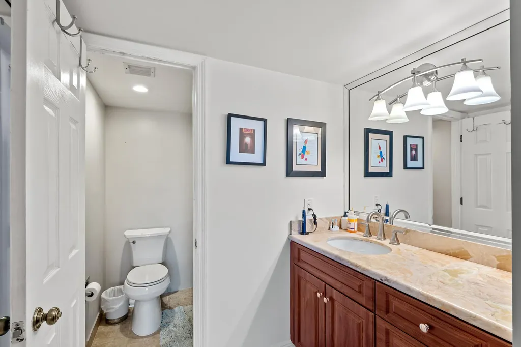 1713 Whitehall Drive Davie FL 33324