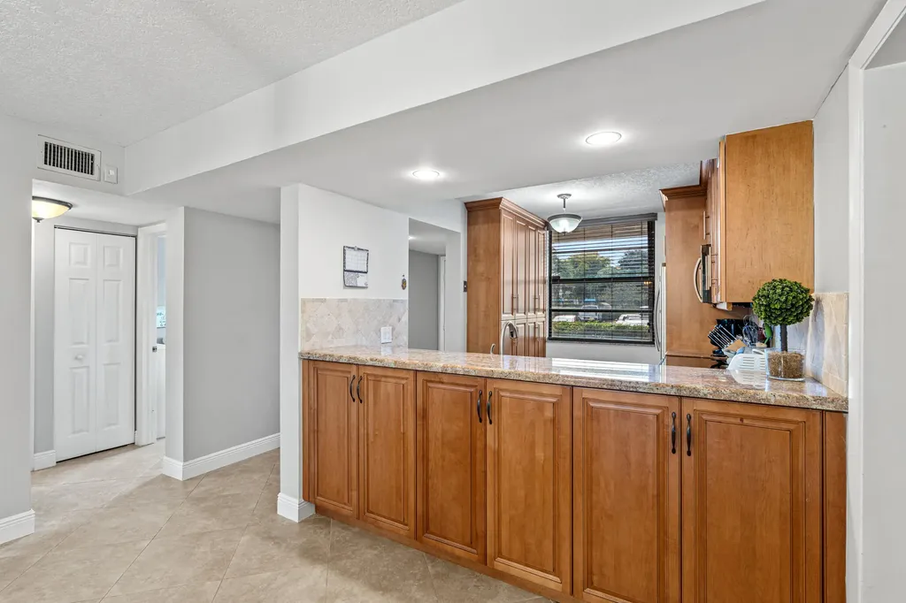 1713 Whitehall Drive Davie FL 33324