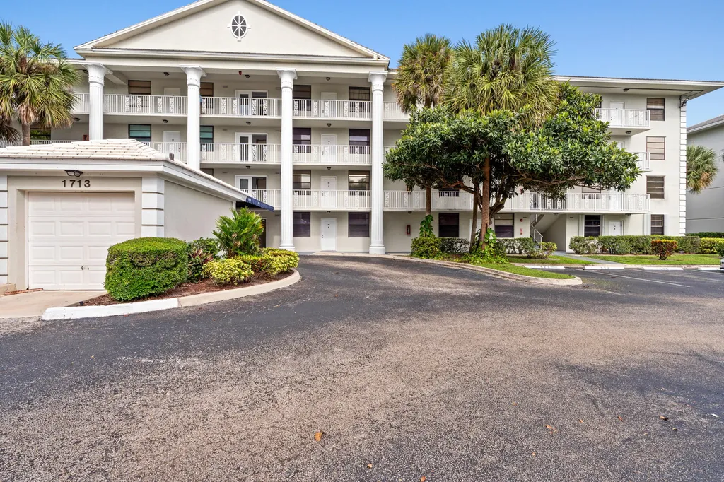 1713 Whitehall Drive Davie FL 33324