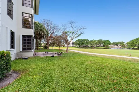1713 Whitehall Drive Davie FL 33324