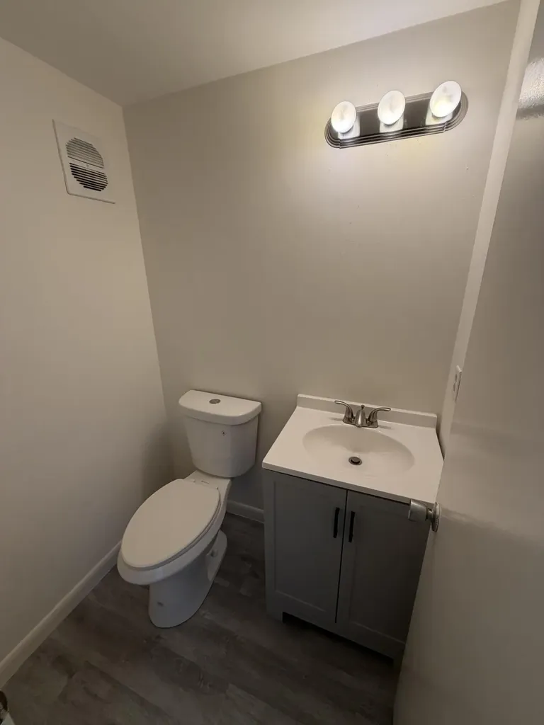 370 E Horizons Boynton Beach FL 33435