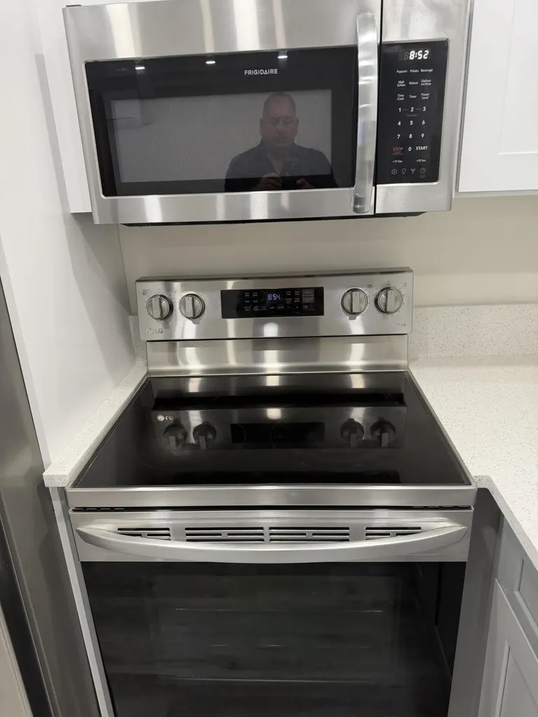 370 E Horizons Boynton Beach FL 33435